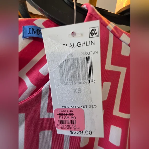 J. McLaughlin Pink and White Geometric Shift - Picture 4 of 8